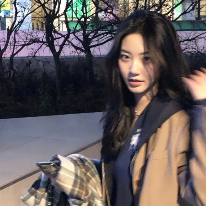 围绕电影与电视剧展开,整体节奏清晰,信息组织紧凑,兼顾可看性与内容层次。